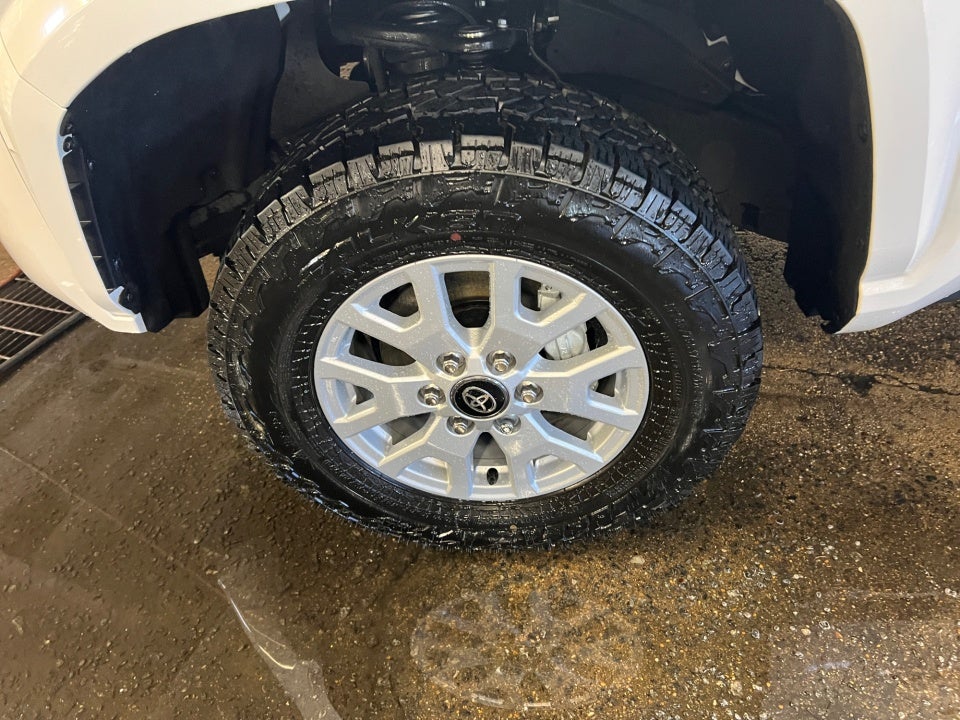 2024 Toyota Tacoma SR5