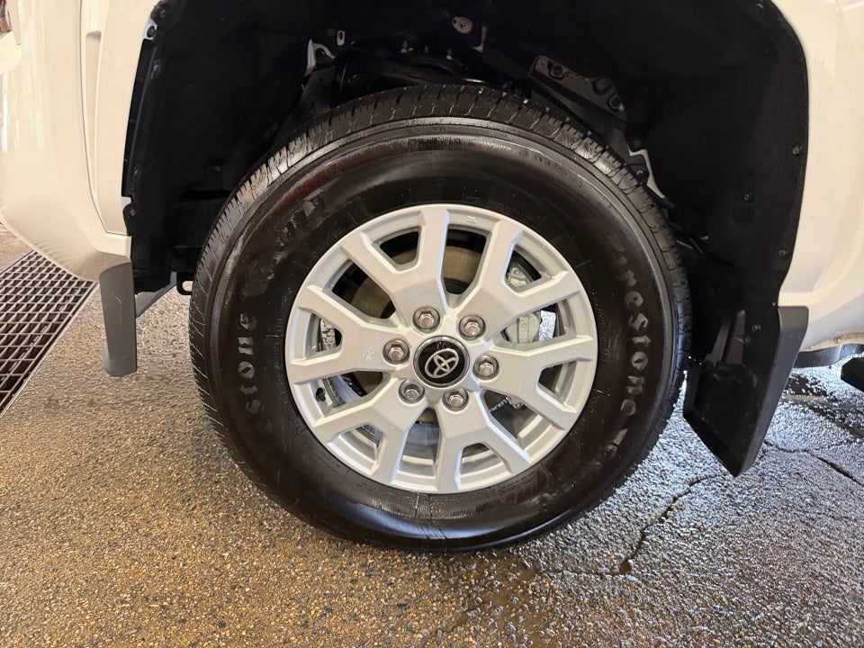 2025 Toyota Tacoma SR5