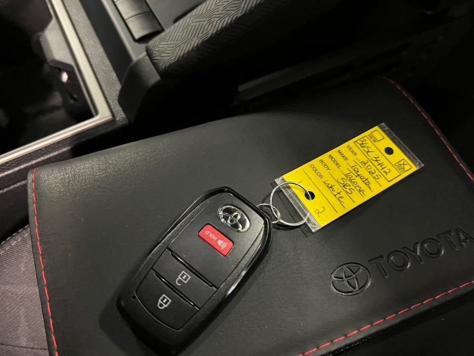 2025 Toyota Tacoma SR5