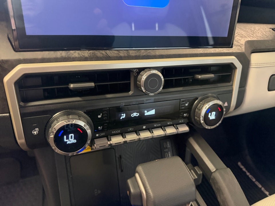 2025 Toyota Tacoma Hybrid Limited Hybrid