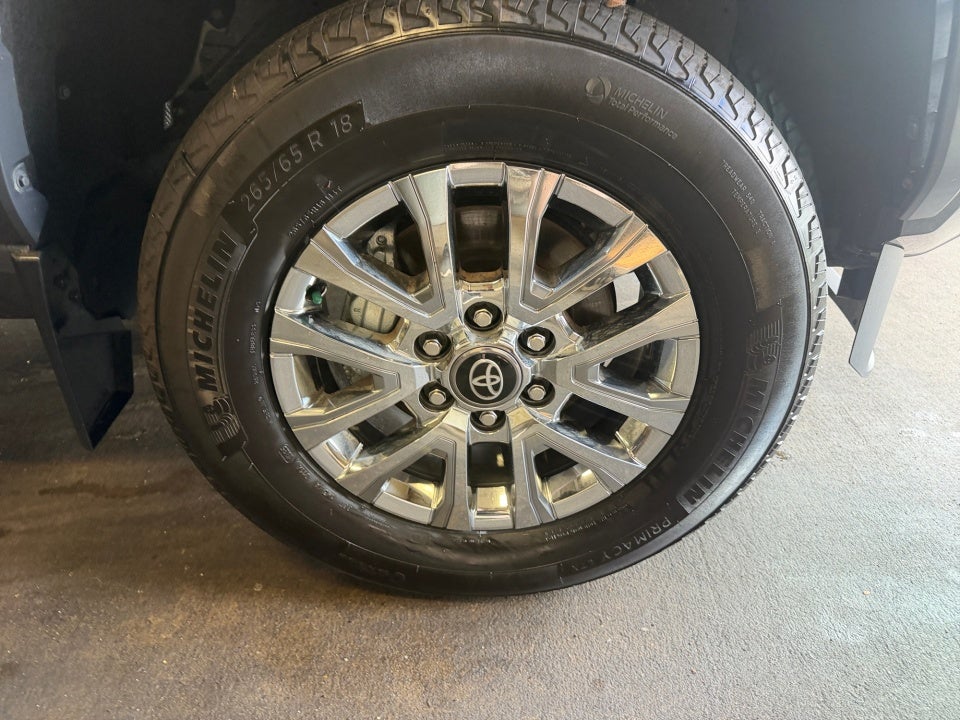 2025 Toyota Tacoma Hybrid Limited Hybrid