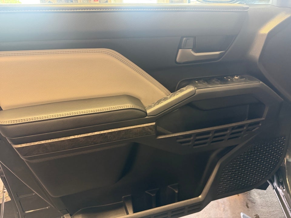 2025 Toyota Tacoma Hybrid Limited Hybrid