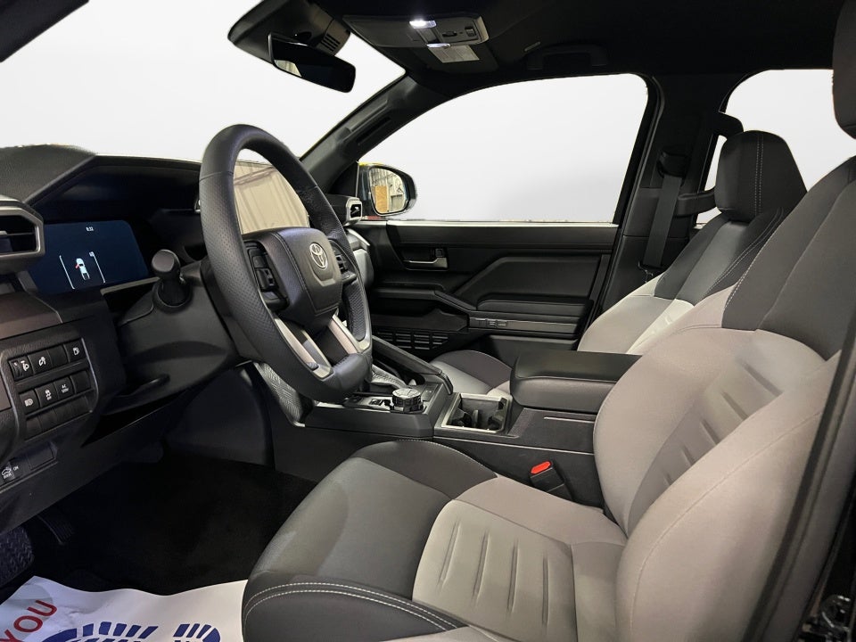 2025 Toyota Tacoma Hybrid TRD Off Road