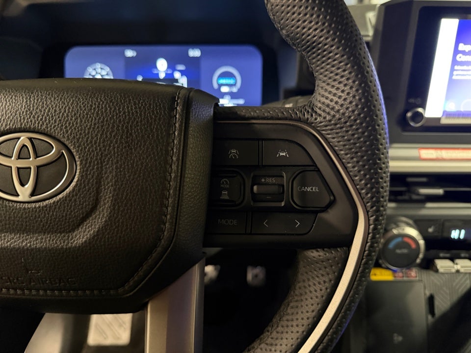 2025 Toyota Tacoma Hybrid TRD Sport 4WD