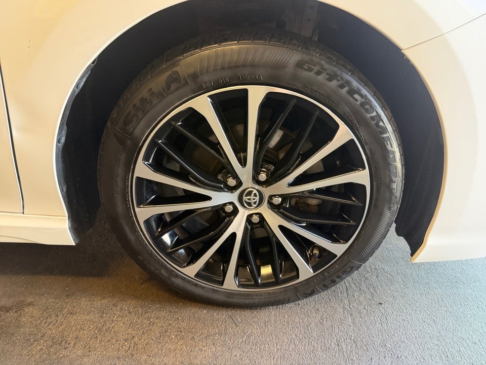 2019 Toyota Camry SE