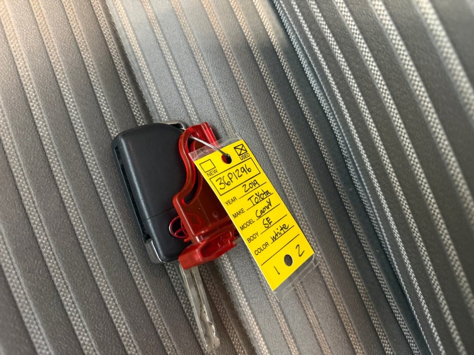 2019 Toyota Camry SE