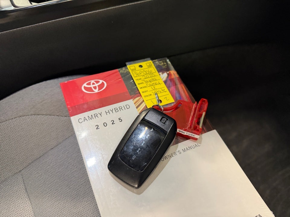 2025 Toyota Camry LE
