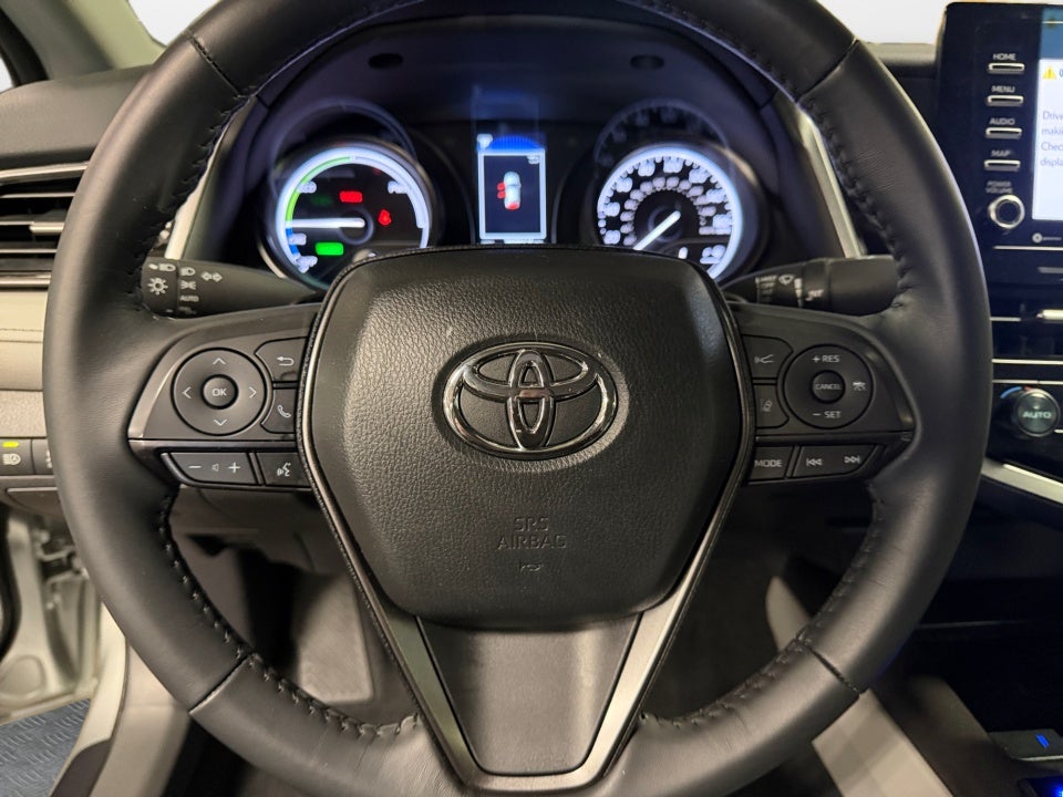 2024 Toyota Camry Hybrid SE