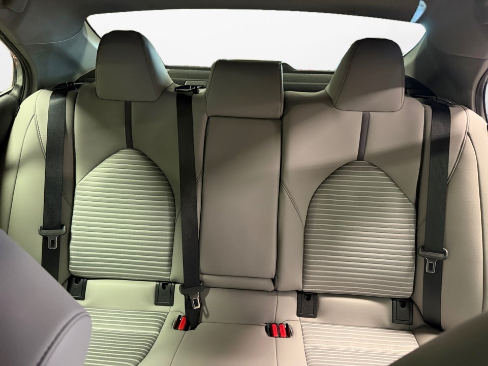 2024 Toyota Camry Hybrid SE