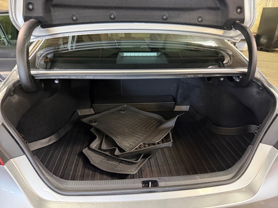 2024 Toyota Camry Hybrid SE