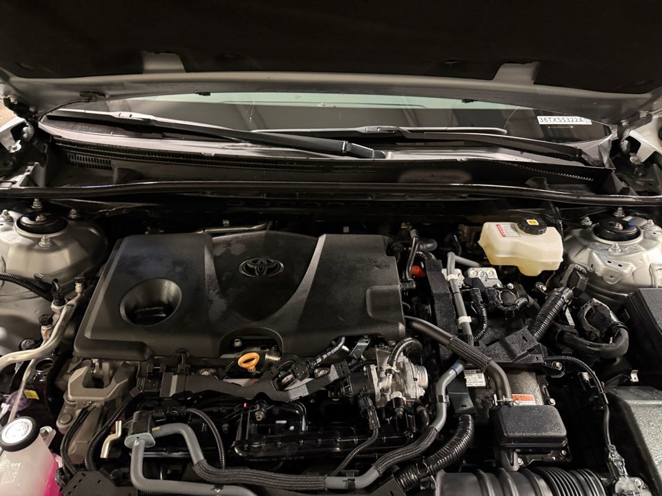 2024 Toyota Camry Hybrid SE