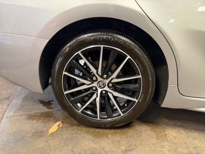 2024 Toyota Camry Hybrid SE