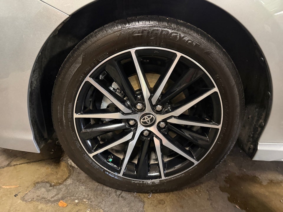 2024 Toyota Camry Hybrid SE