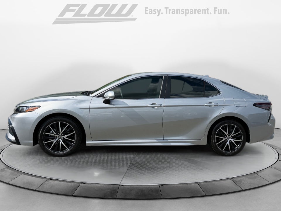 2024 Toyota Camry Hybrid SE