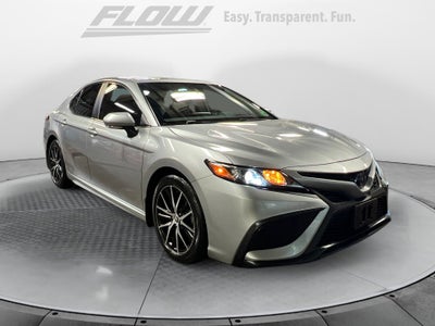 2023 Toyota Camry SE Hybrid