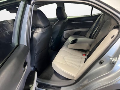 2023 Toyota Camry SE Hybrid