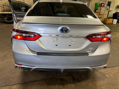 2023 Toyota Camry SE Hybrid