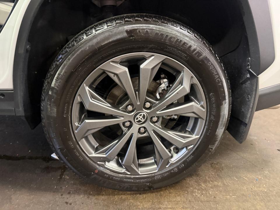 2024 Toyota RAV4 Hybrid Hybrid XLE Premium