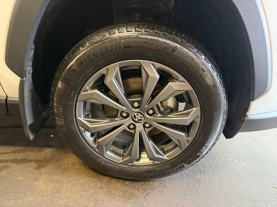 2024 Toyota RAV4 Hybrid Hybrid XLE Premium