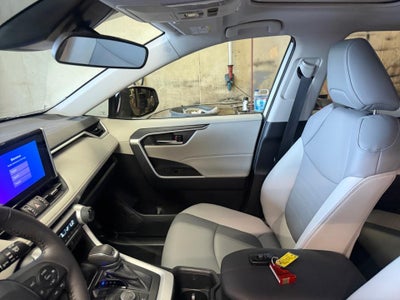2024 Toyota RAV4 Hybrid Hybrid XLE Premium