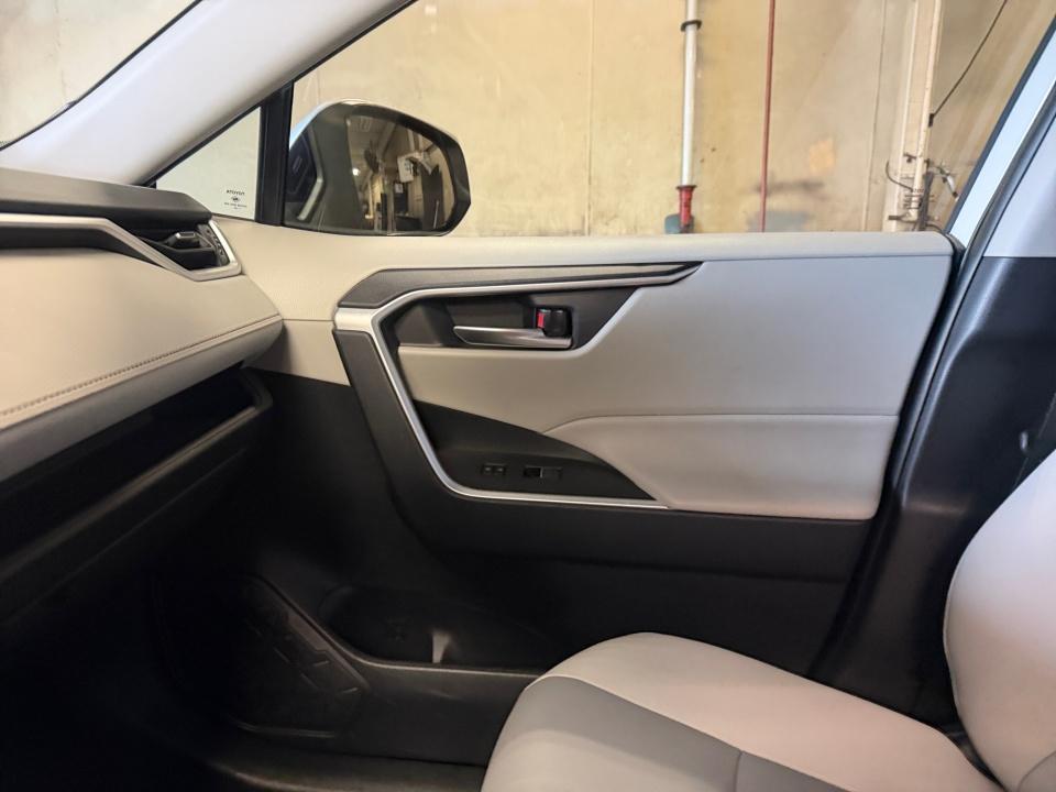 2024 Toyota RAV4 Hybrid Hybrid XLE Premium