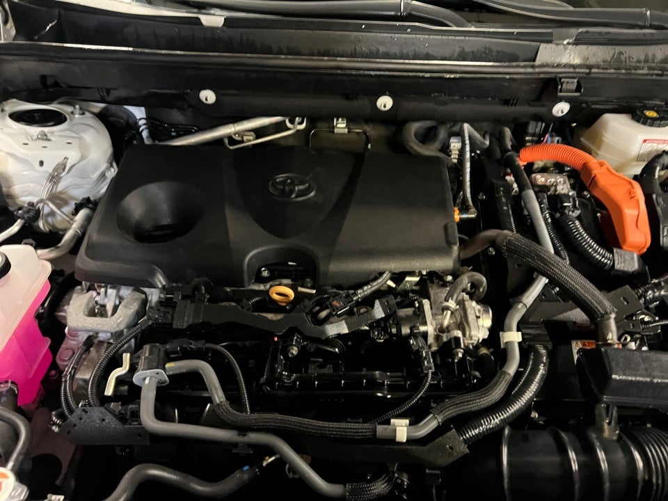 2022 Toyota RAV4 Hybrid LE