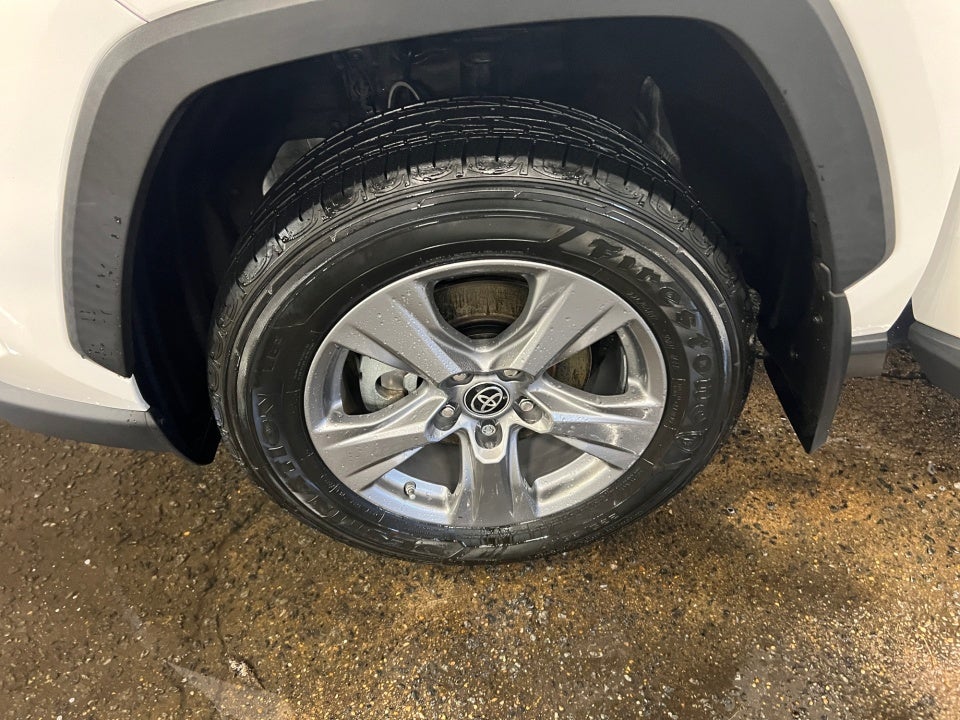 2022 Toyota RAV4 Hybrid LE