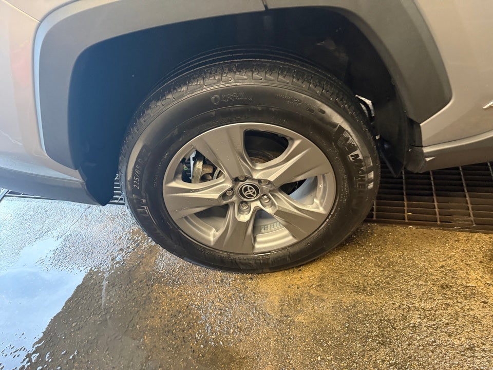 2022 Toyota RAV4 Hybrid Hybrid XLE