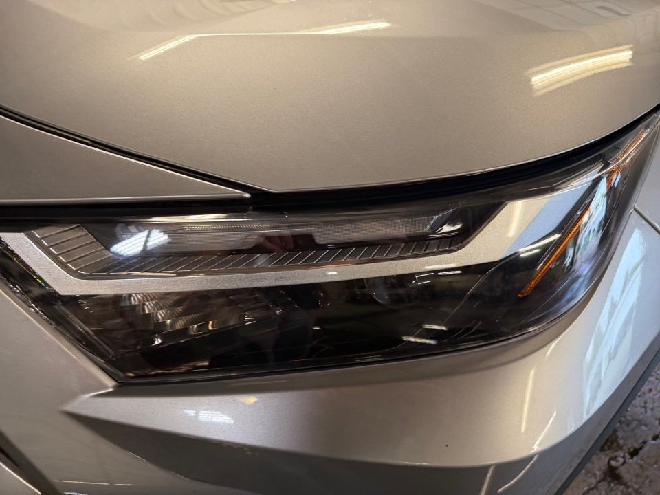 2022 Toyota RAV4 Hybrid Hybrid XLE