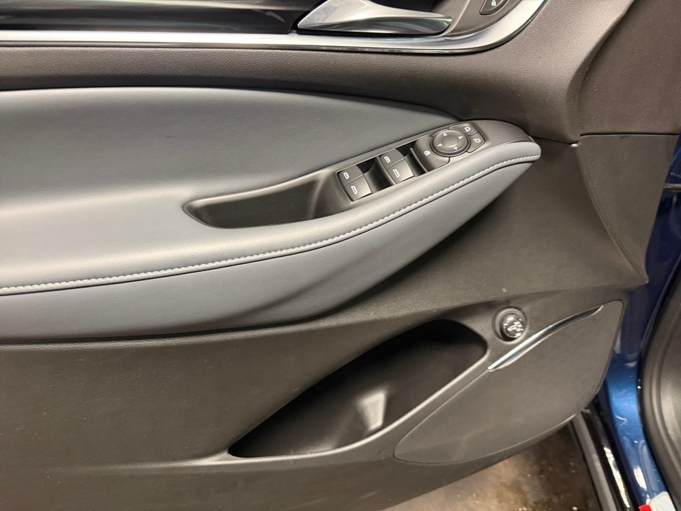 2024 Buick Enclave Essence AWD