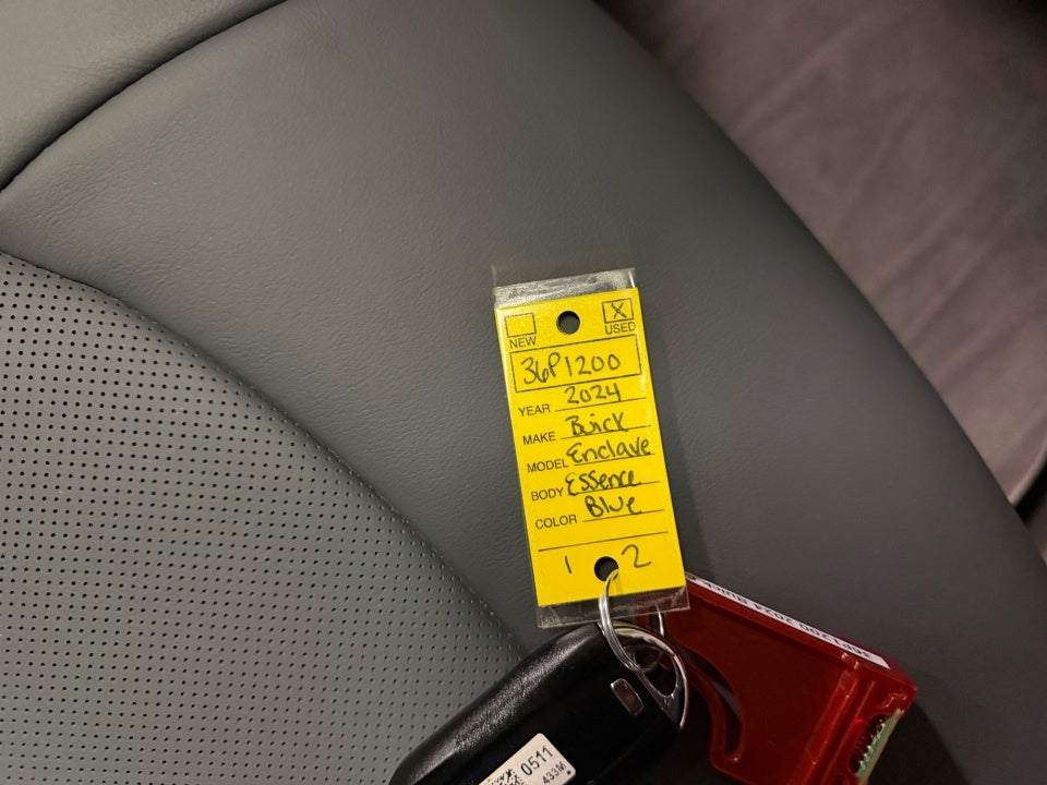 2024 Buick Enclave Essence AWD