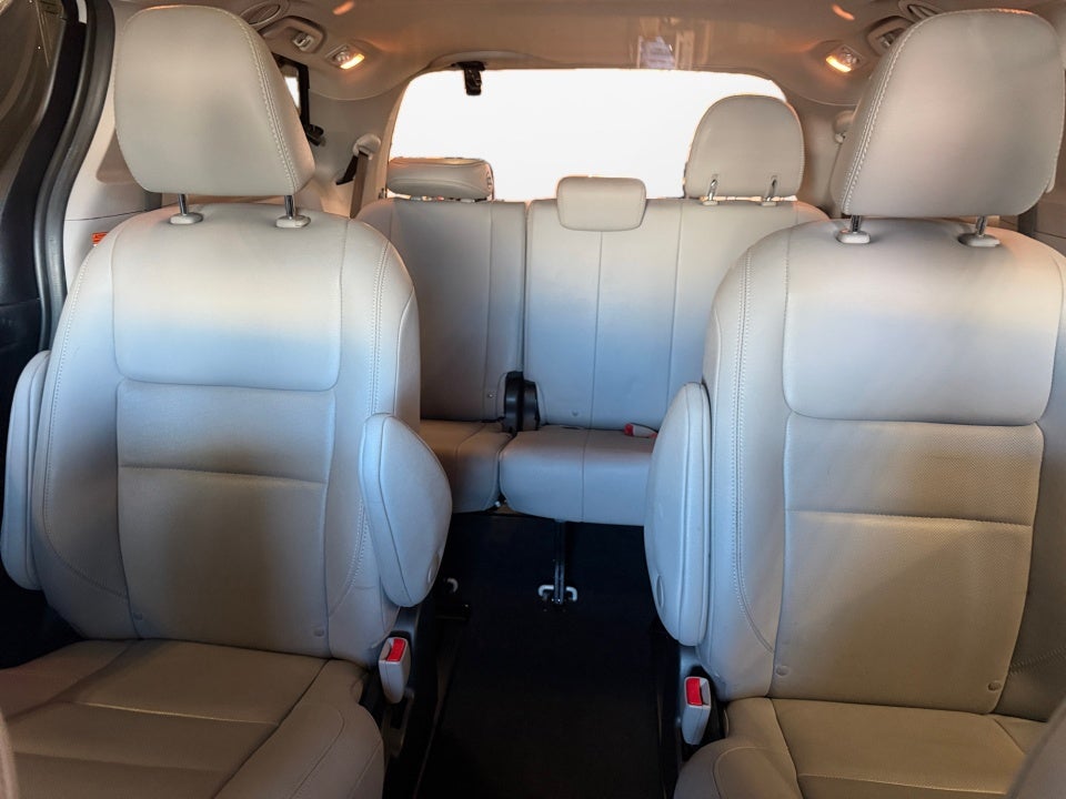 2020 Toyota Sienna Limited Premium