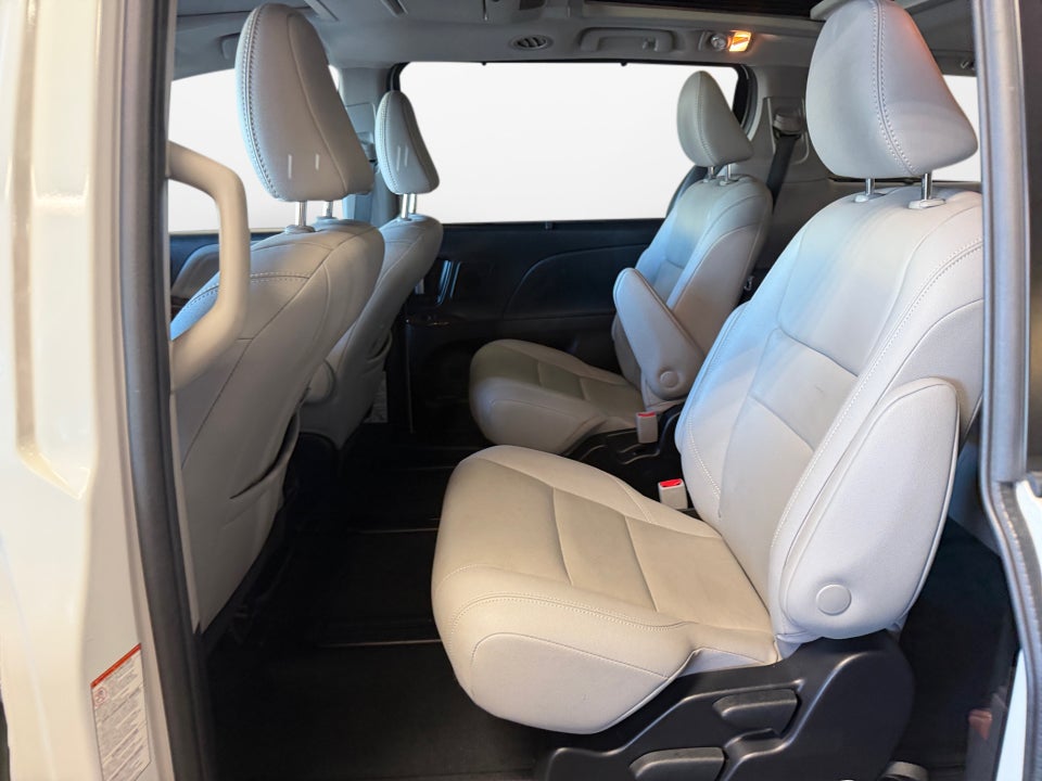 2020 Toyota Sienna Limited Premium
