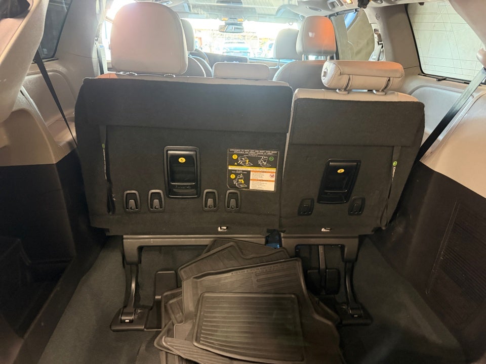 2020 Toyota Sienna Limited Premium