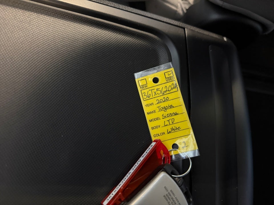 2020 Toyota Sienna Limited Premium