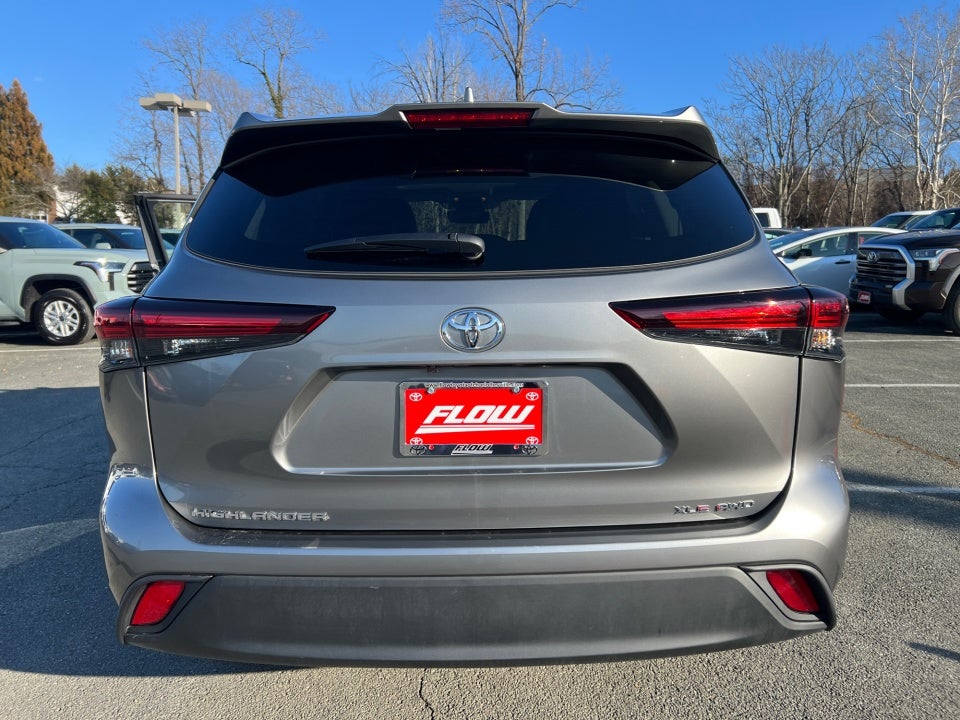 2025 Toyota Highlander XLE