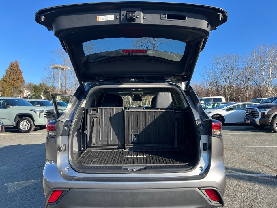 2025 Toyota Highlander XLE