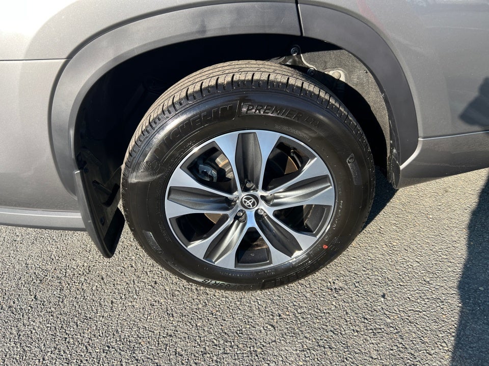 2025 Toyota Highlander XLE