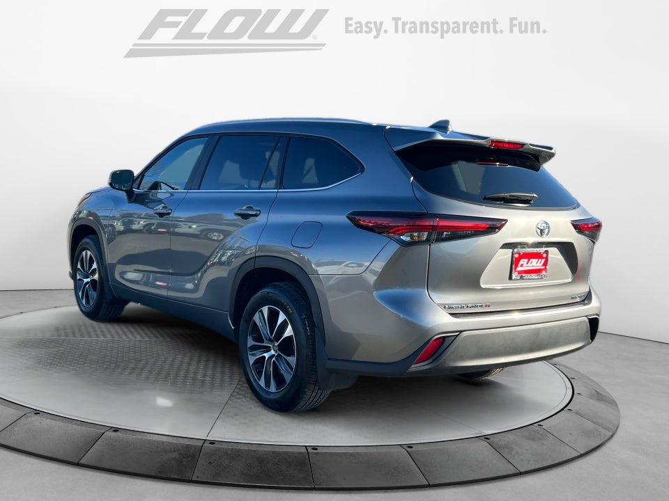 2025 Toyota Highlander XLE