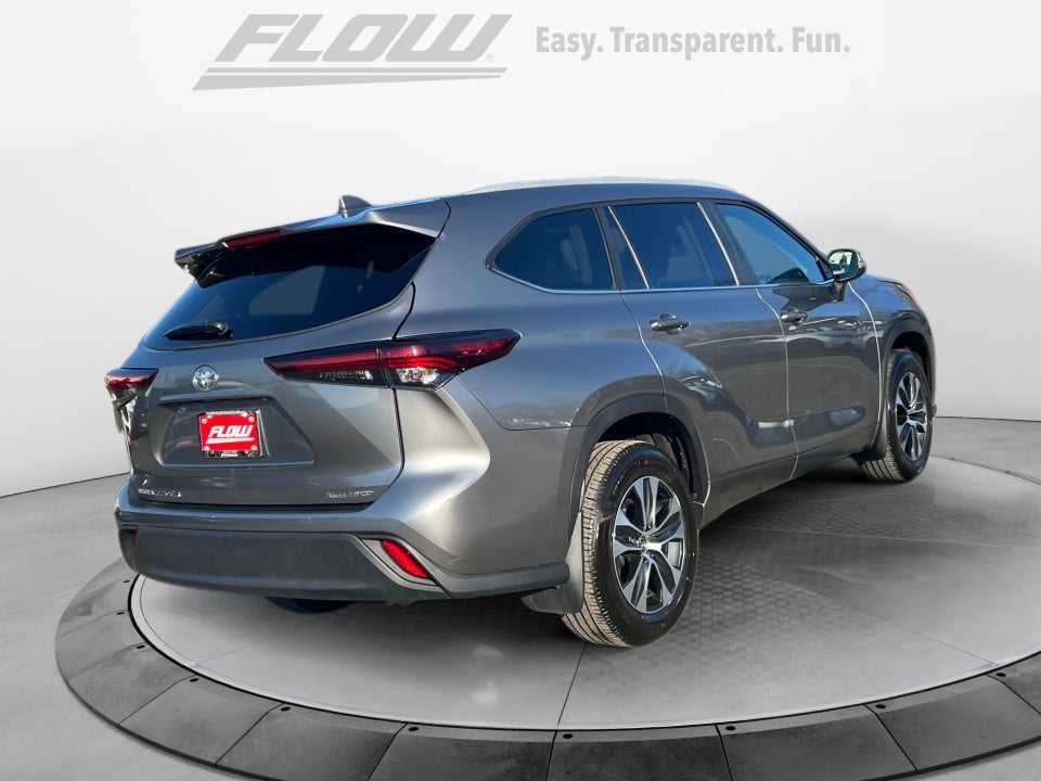 2025 Toyota Highlander XLE