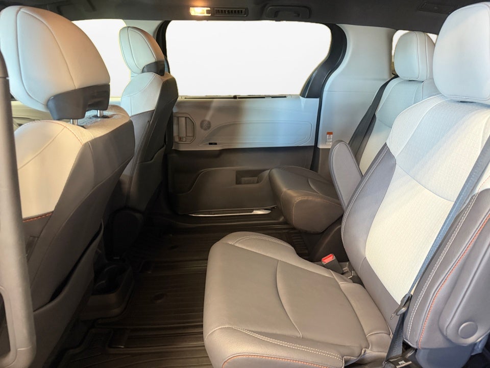 2023 Toyota Sienna XSE