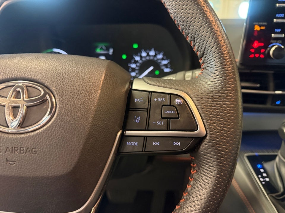 2023 Toyota Sienna XSE