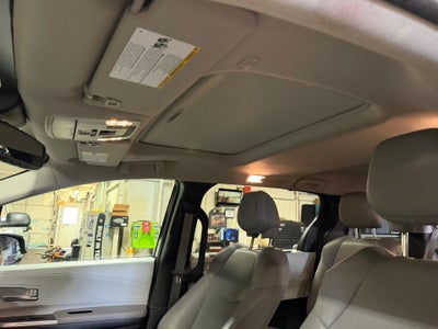 2025 Toyota Sienna XLE 8 Passenger
