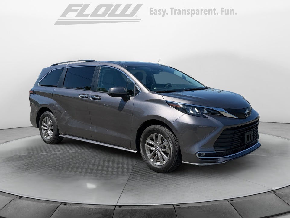 2024 Toyota Sienna XLE