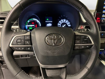 2024 Toyota Sienna XLE