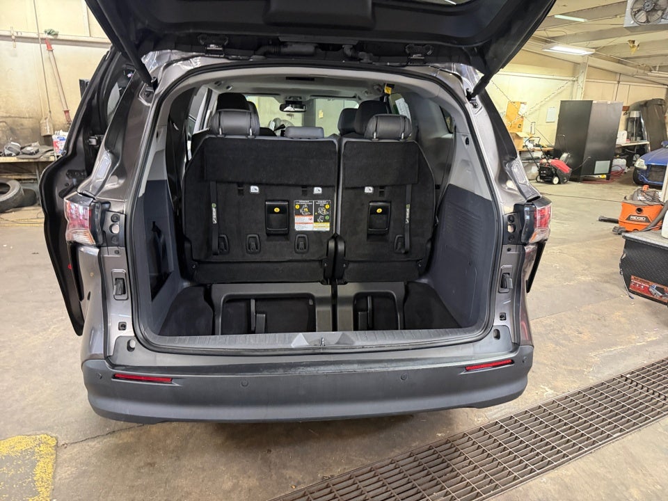 2024 Toyota Sienna XLE