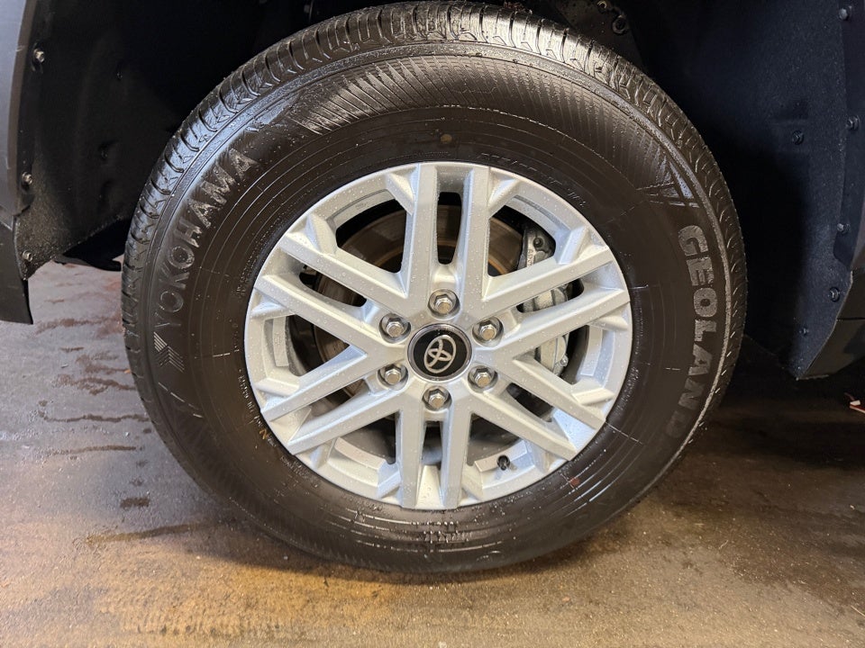 2026 Toyota Tundra SR5 CrewMax 5.5' Bed