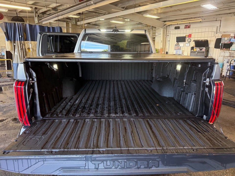 2023 Toyota Tundra Hybrid Platinum Hybrid