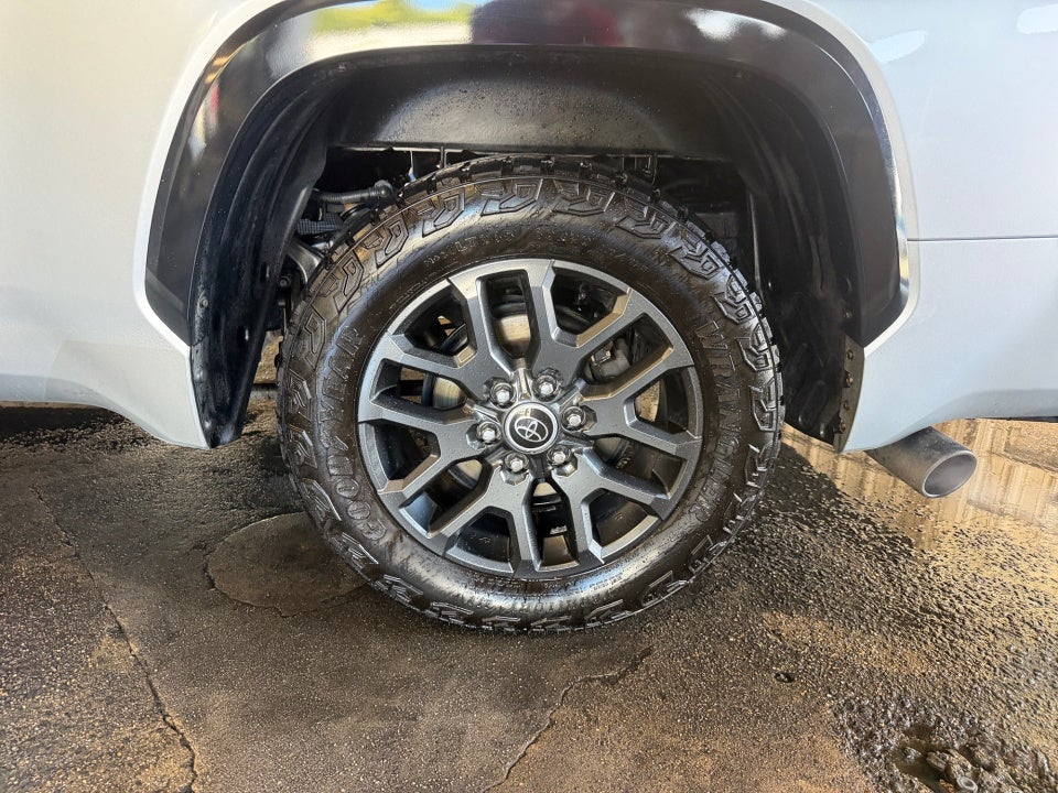 2023 Toyota Tundra Hybrid Platinum Hybrid