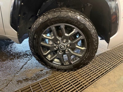 2023 Toyota Tundra Hybrid Platinum Hybrid